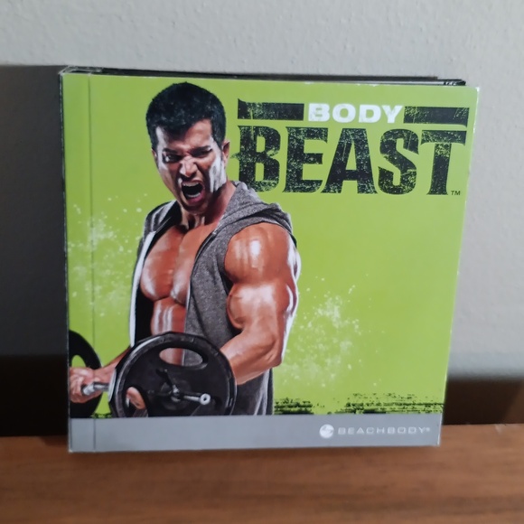 Beachbody Body Beast Workout Guide and DVD Set. Never came with Temo Dvd. - Picture 2 of 3